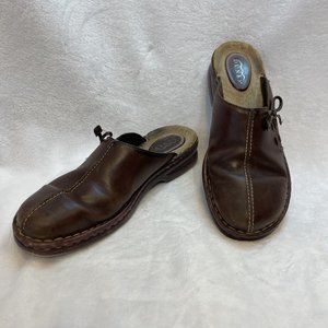 READ DESCRIPTION Dunes Woman's  Leather Slide Mules, Brown, Sz 9